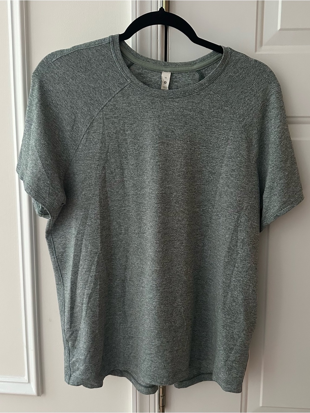 Lululemon Green Short Sleeve Top